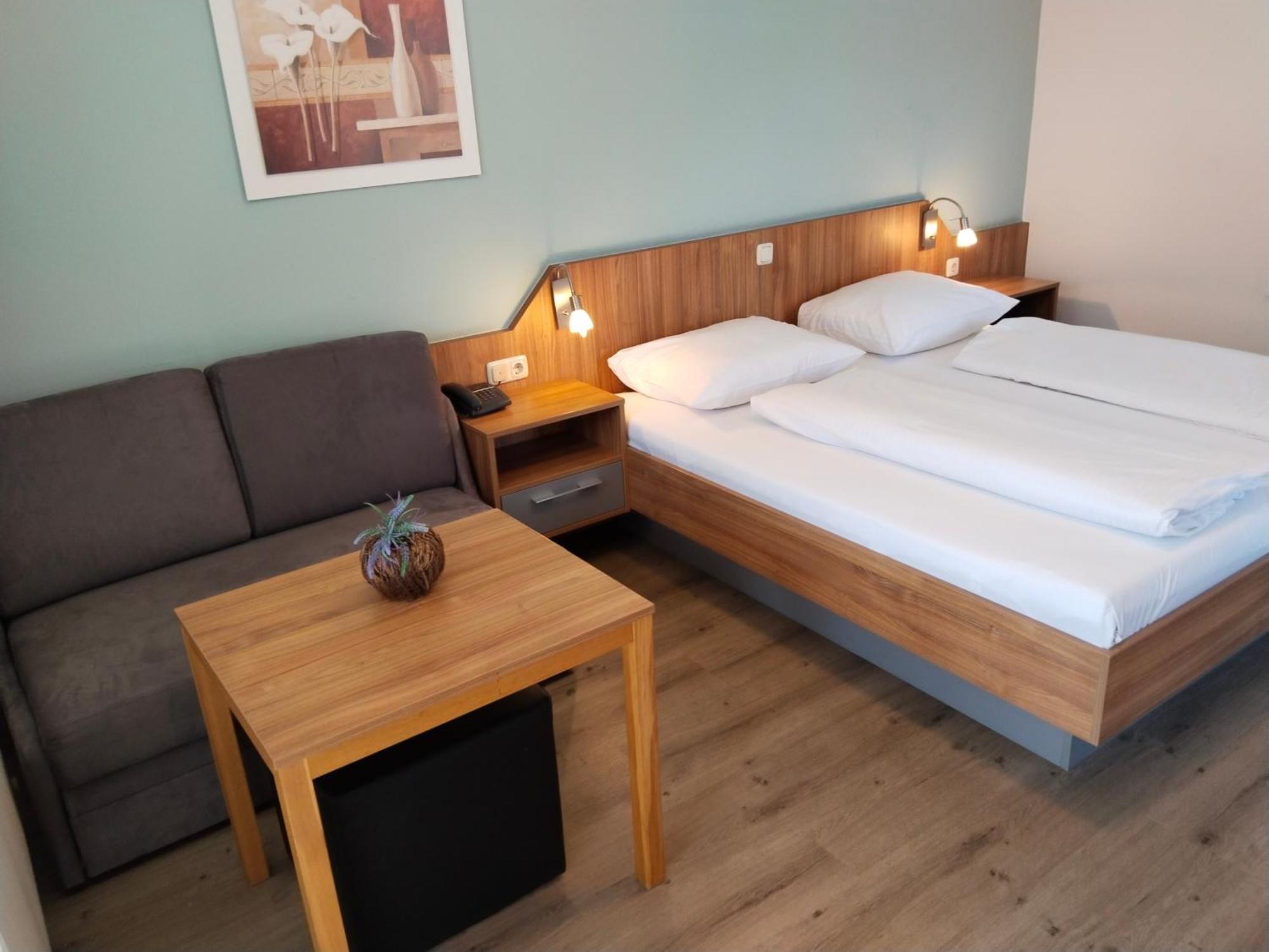 Dolomitenhotel Lienz Bagian luar foto