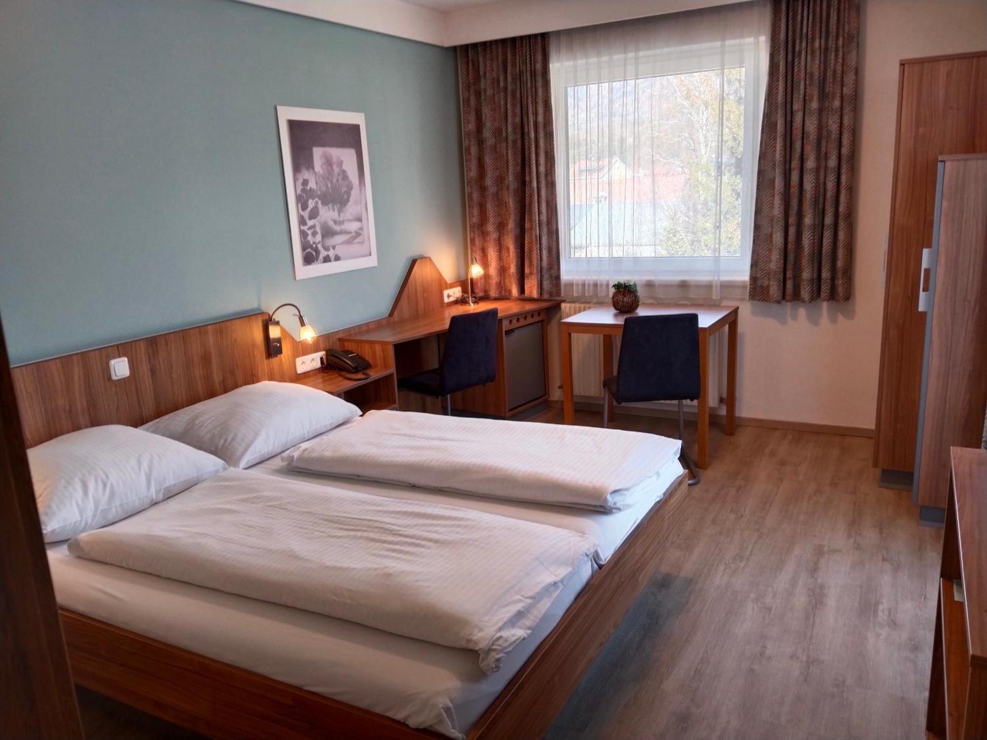 Dolomitenhotel Lienz Bagian luar foto