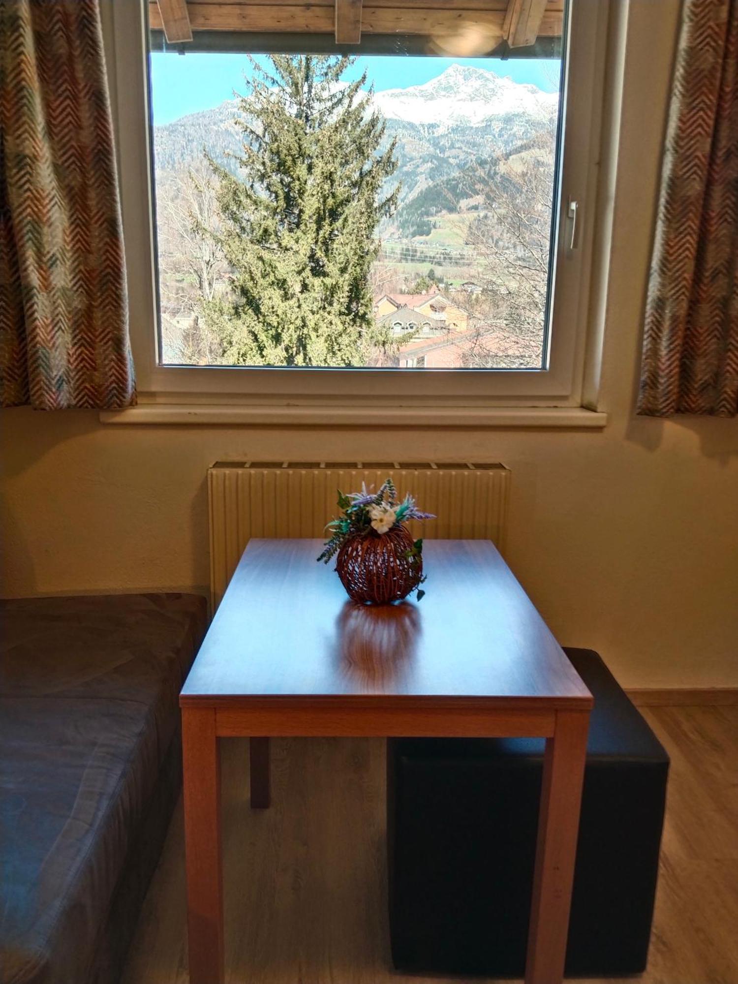 Dolomitenhotel Lienz Bagian luar foto